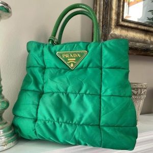 💕Prada Emerald Green Quitled Tote